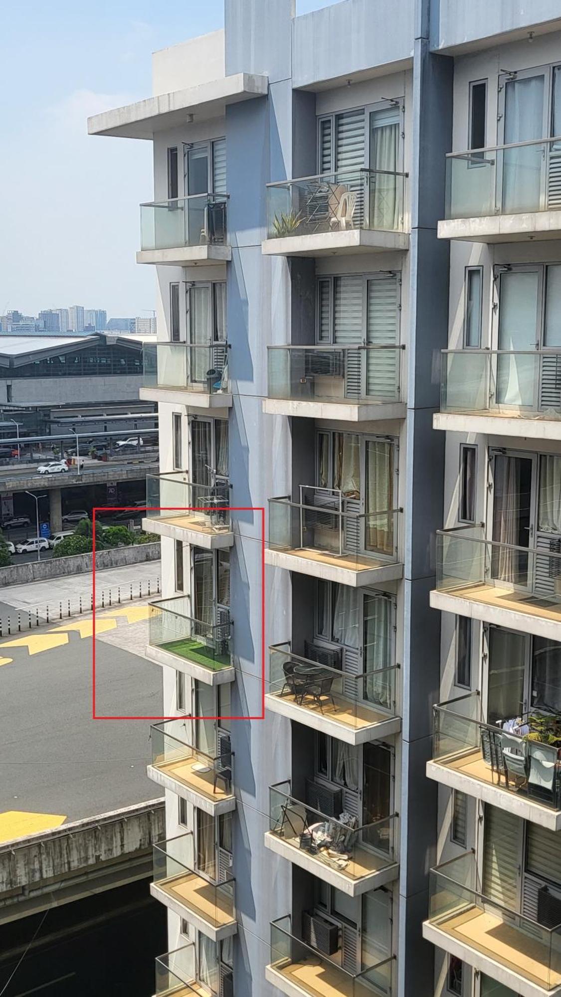 One Palm Tree Villas Condominium - Studio 7Th Fl With Balcony - Across Terminal 3 Airport Pasay Bagian luar foto