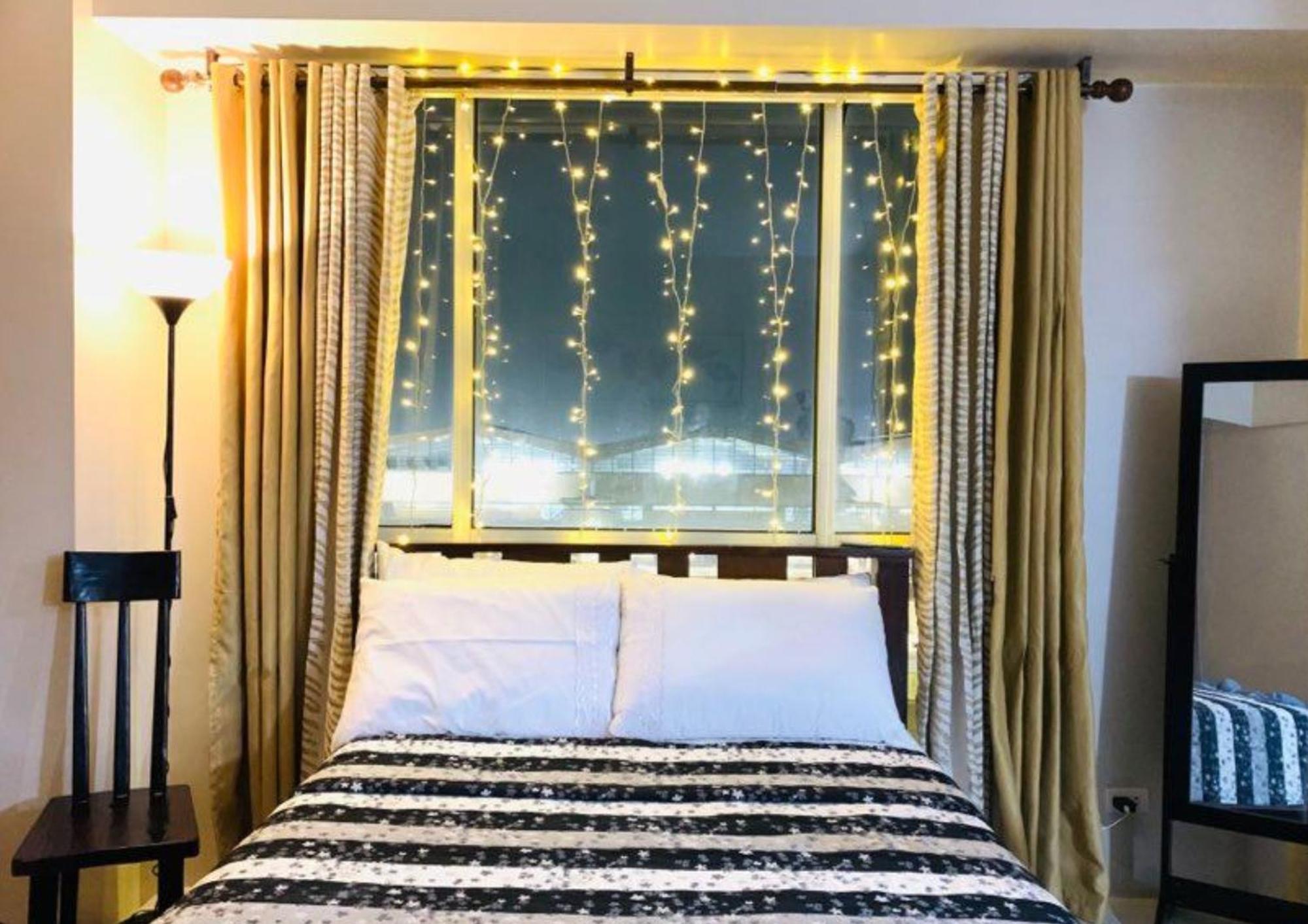 One Palm Tree Villas Condominium - Studio 7Th Fl With Balcony - Across Terminal 3 Airport Pasay Bagian luar foto